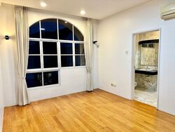 Sennett Avenue (D16), Semi-Detached #475861221